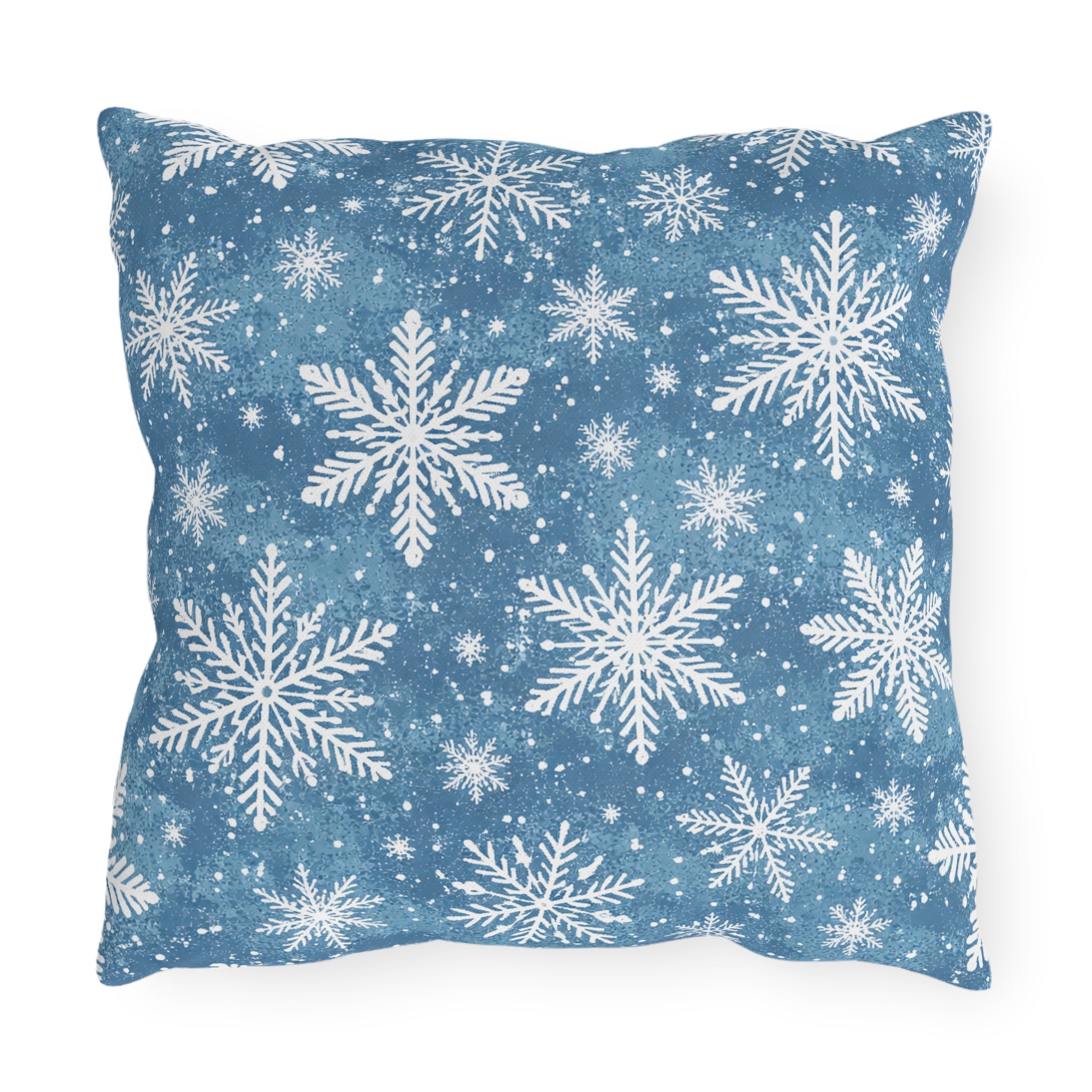 Après Ski Snowflake Outdoor Pillow (16x16) | Winter Throw Pillow | UV + Water Resistant Outdoor Decor